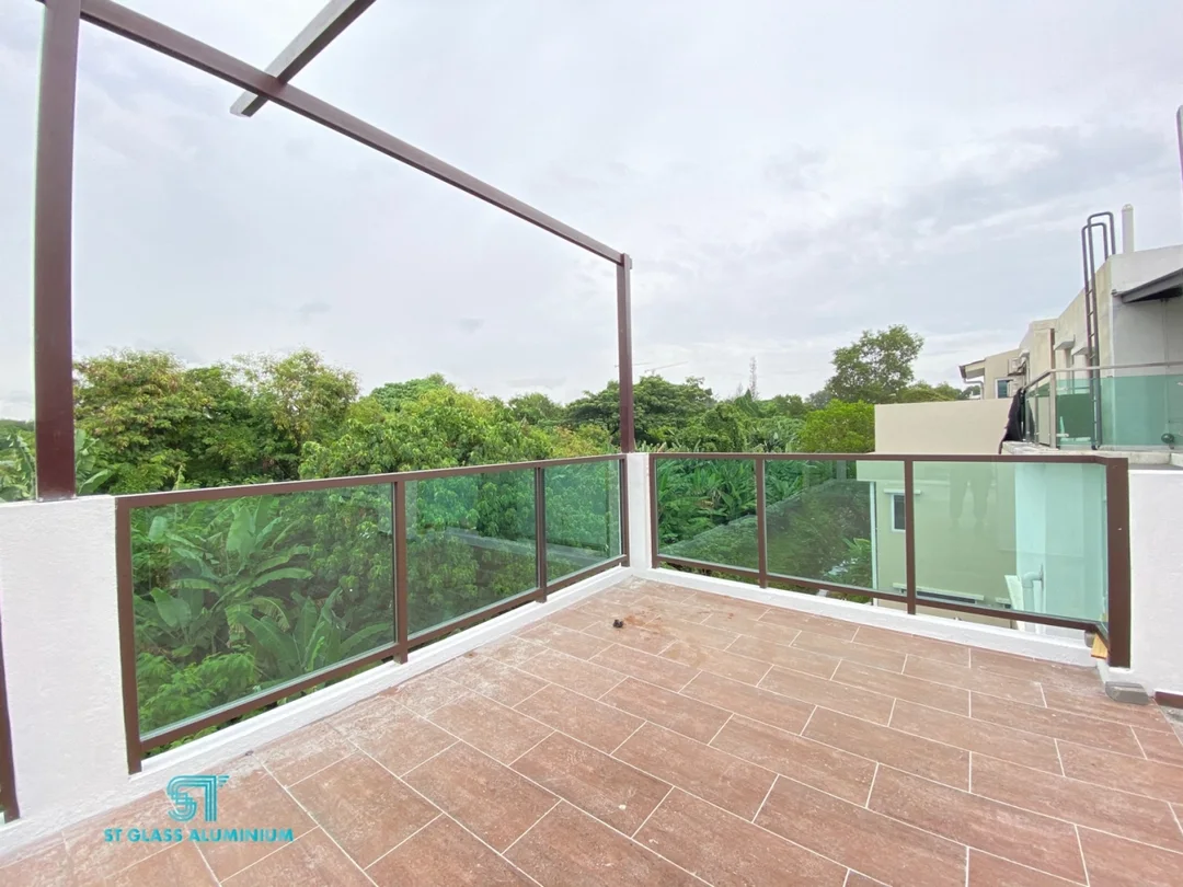 Glass Balcony And Aluminium