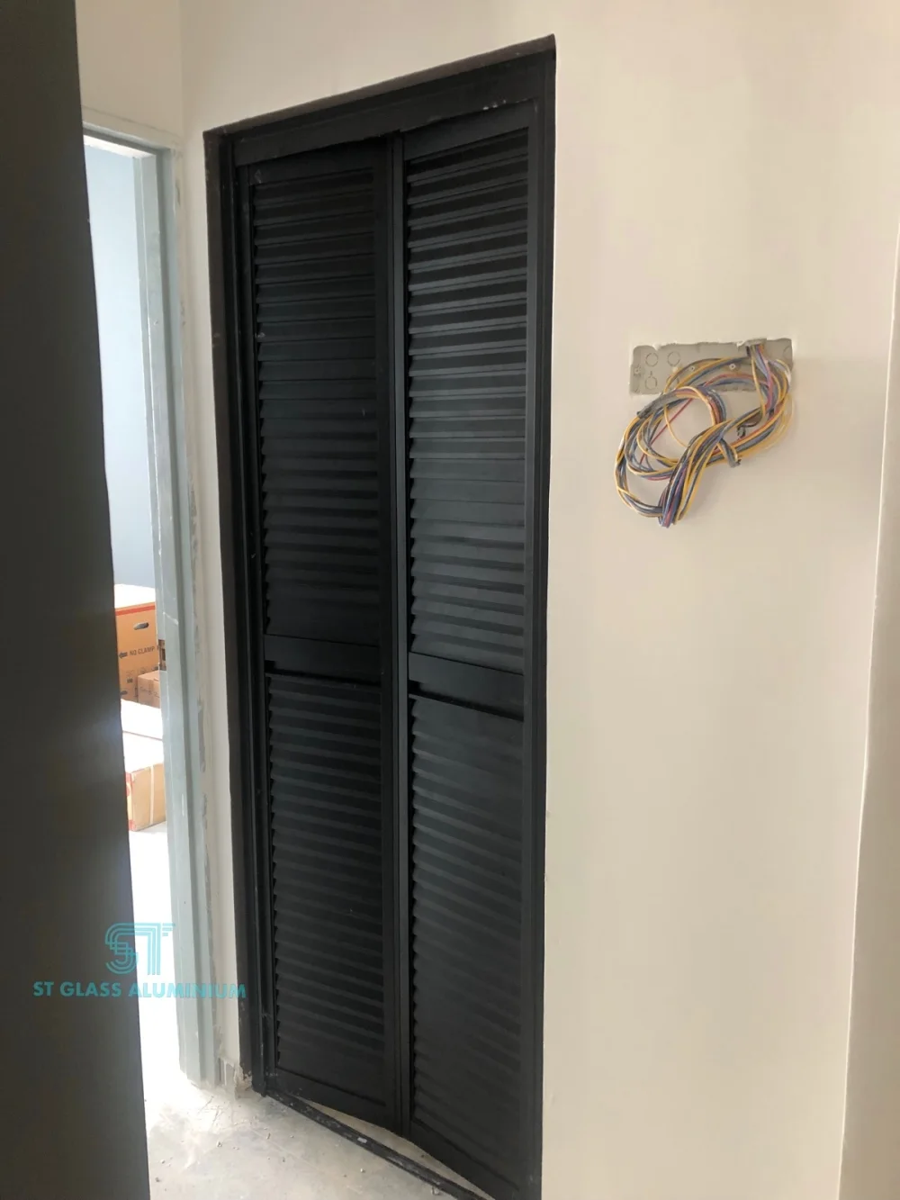 Louvers Bifold Door