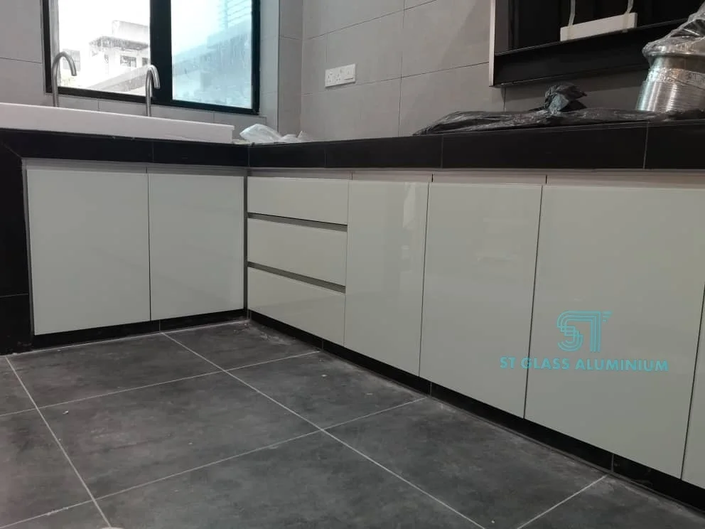 4G Kitchen Cabinet