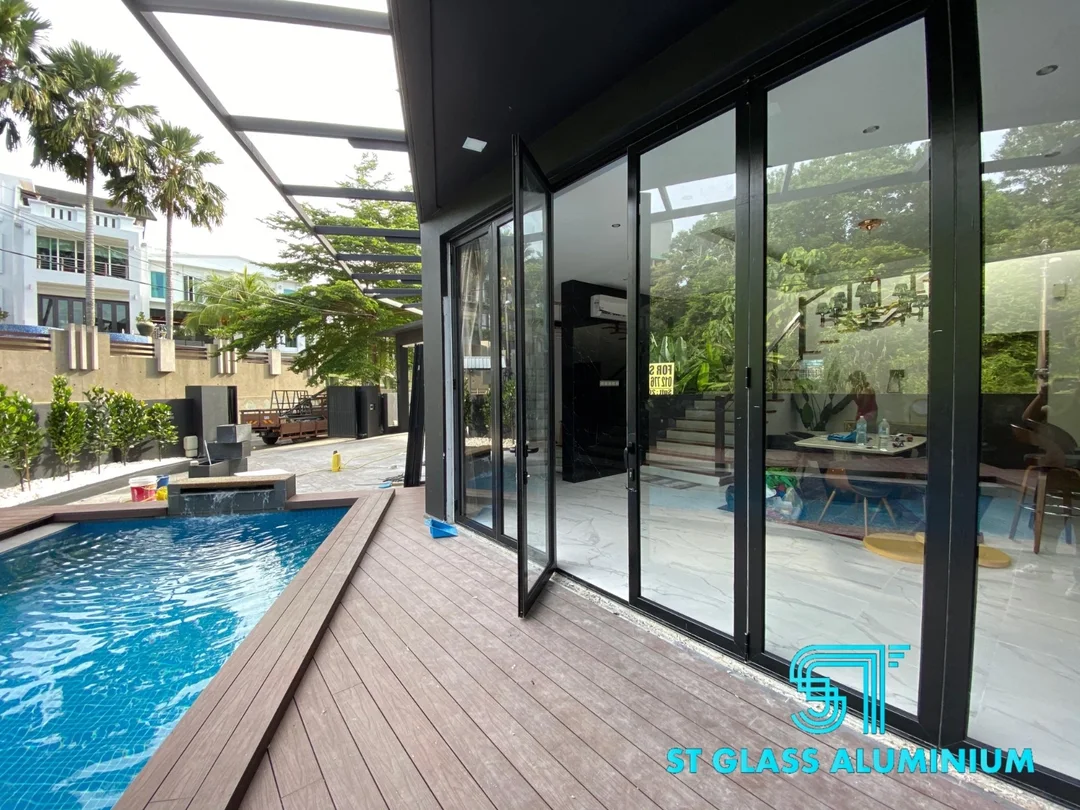 Aluminium Folding Door