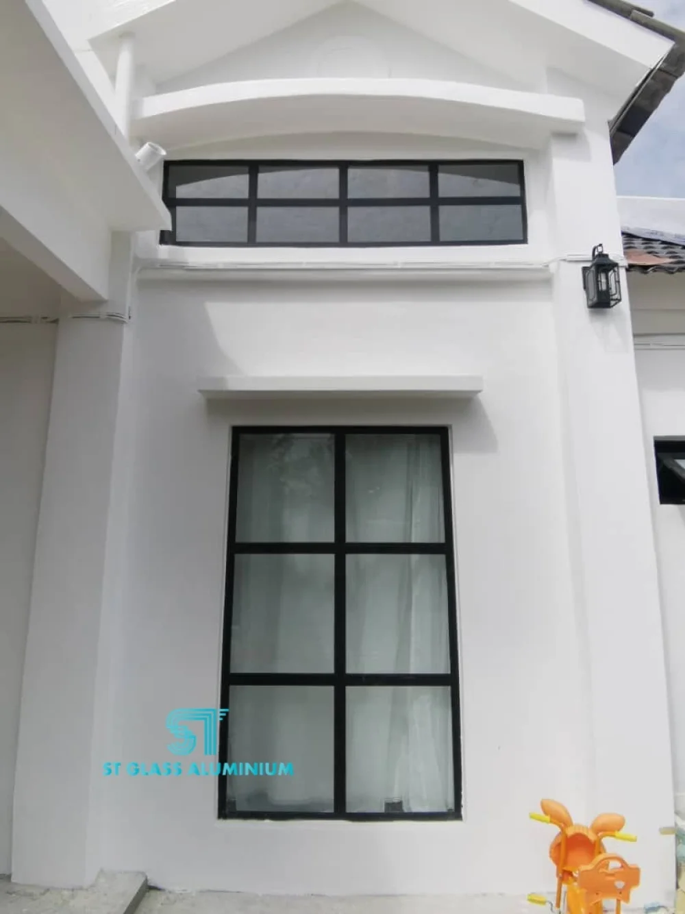 Fixed Glass