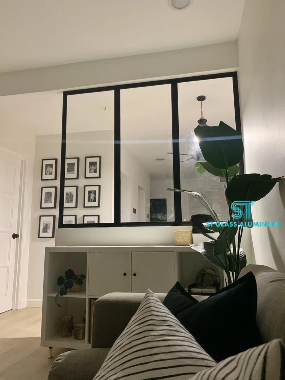 Fixed Glass