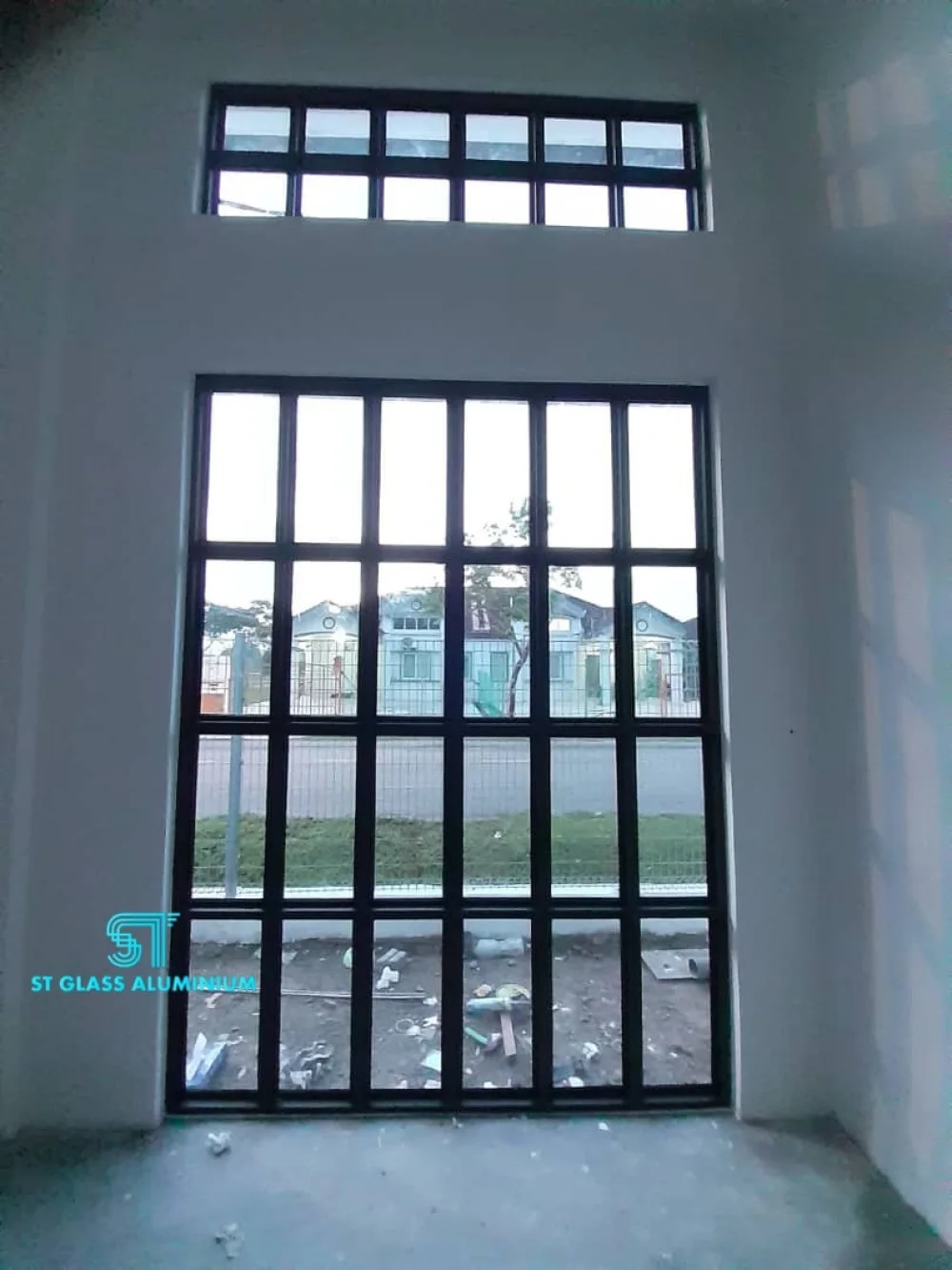 Fixed Glass