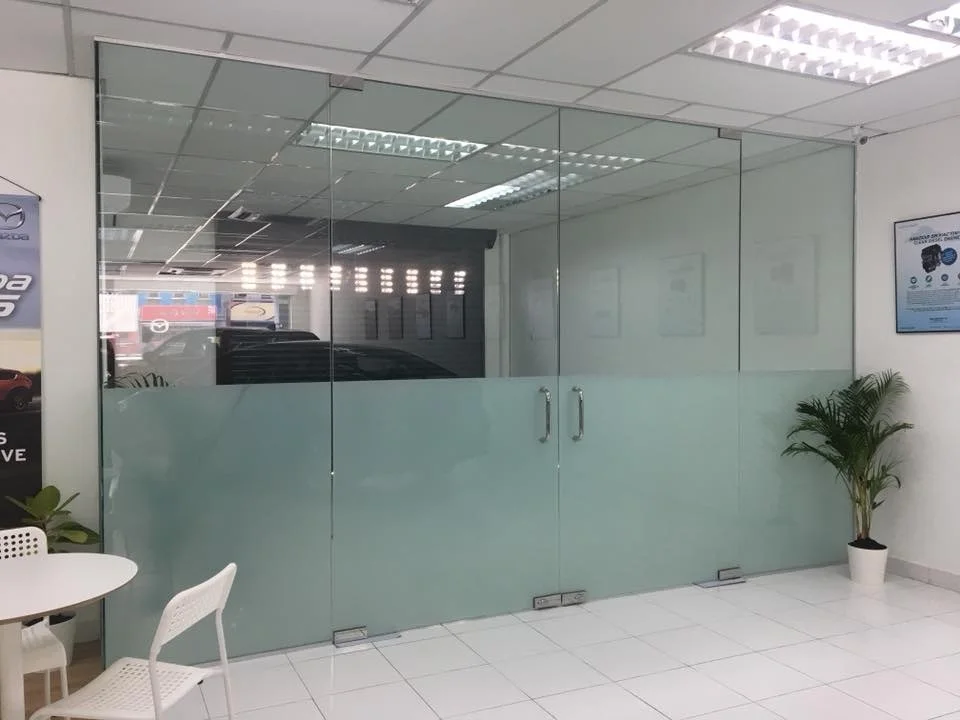 Tempered Glass Door