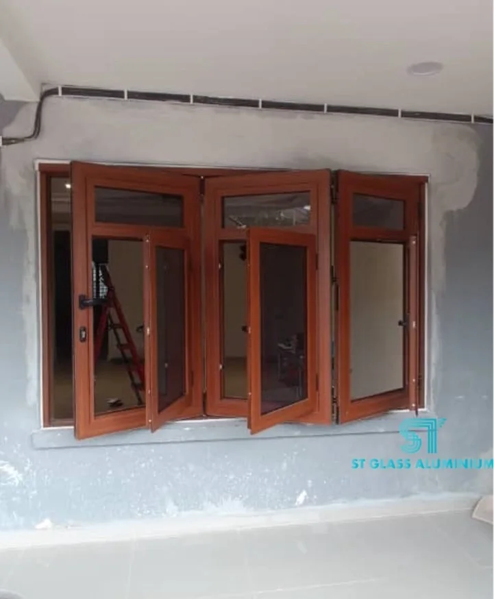 Folding Window With Multipoint Window — Window Series by ST Glass Aluminium — photo 1