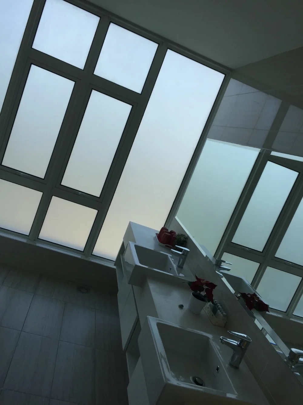 Multipoint Casement Window
