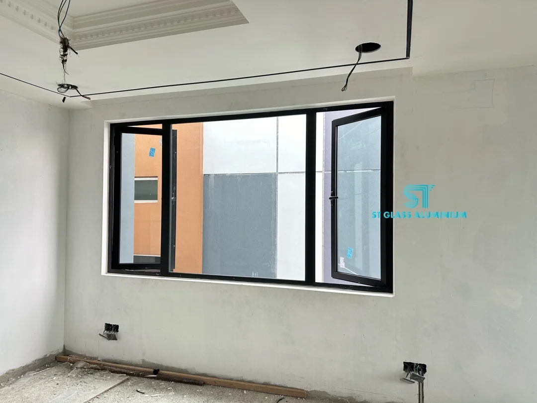Multipoint Casement Window With Fixed Glass Window — Window Series by ST Glass Aluminium — photo 1