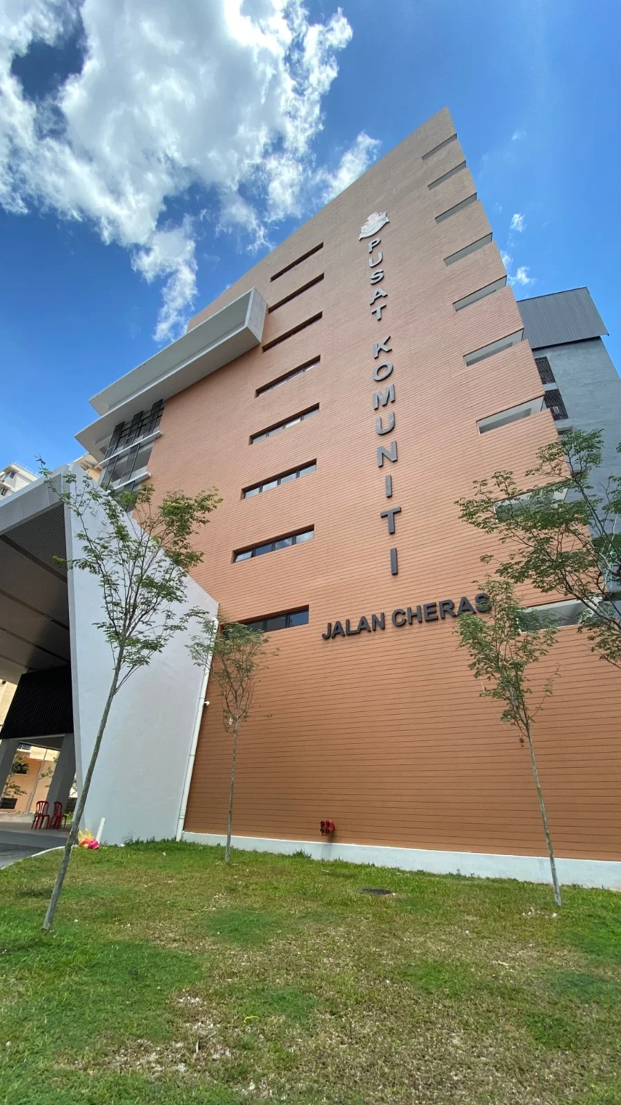 Aluminium and glass installation, Ampang municipal project — photo 9