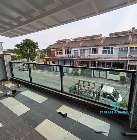 Balcony Glass — Balcony Glass Railing by ST Glass Aluminium thumbnail 2