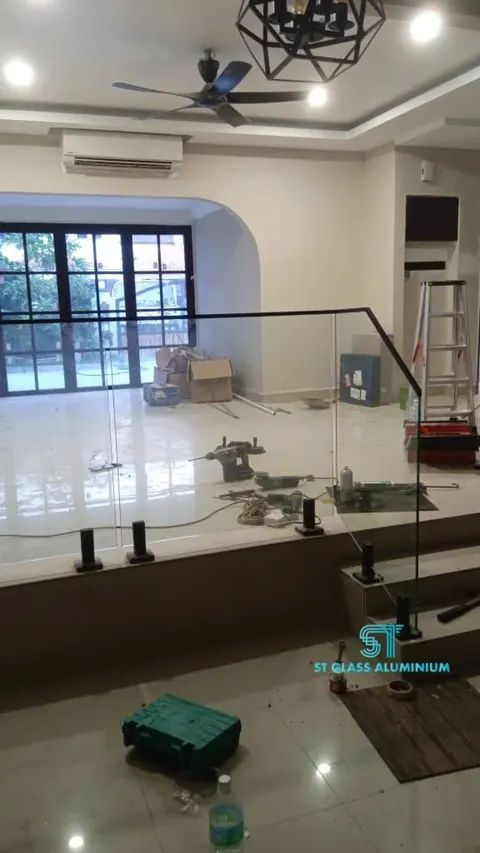 In-house Balcony — Balcony Glass Railing by ST Glass Aluminium thumbnail 2