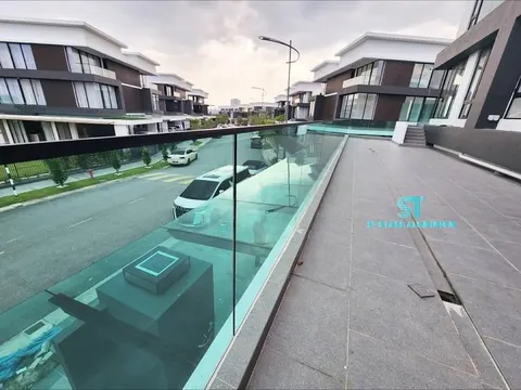 Light Green Balcony Glass — Balcony Glass Railing by ST Glass Aluminium thumbnail 1