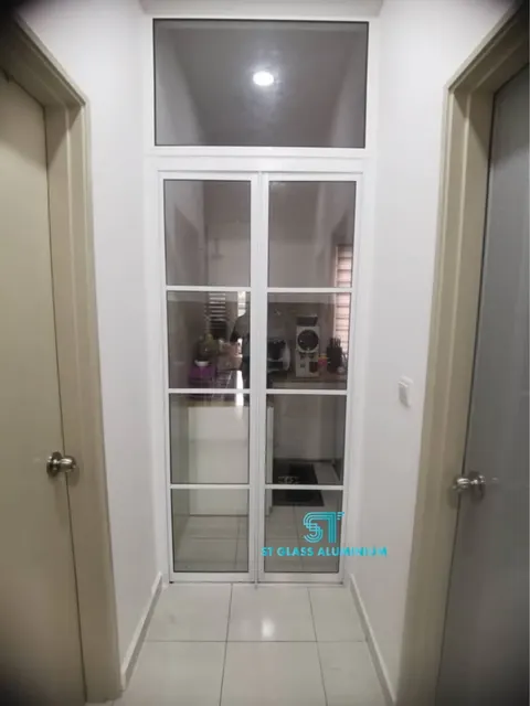 Bifold Door — Bifold Door by ST Glass Aluminium thumbnail 1