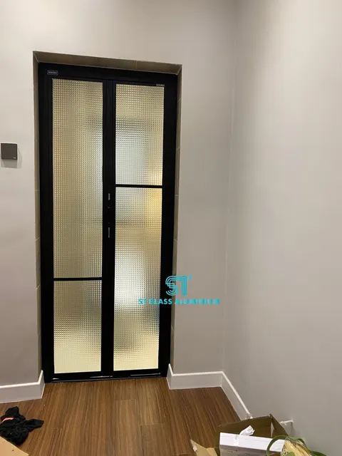 Texture Glass Bifold — Bifold Door by ST Glass Aluminium thumbnail 2
