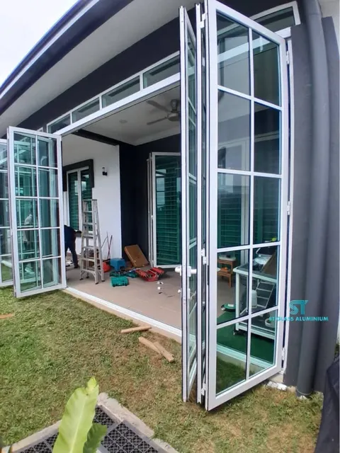 Folding Door — Folding Door by ST Glass Aluminium thumbnail 1