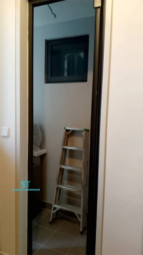 Folding Door — Folding Door by ST Glass Aluminium thumbnail 2