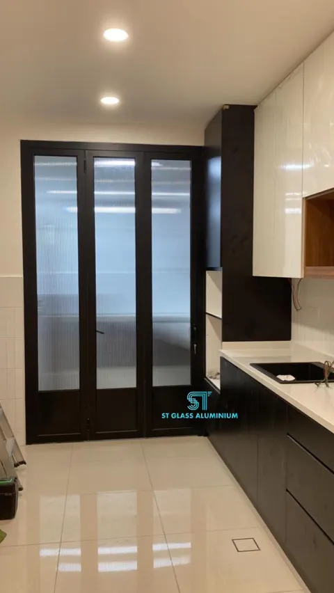 Folding Door — Folding Door by ST Glass Aluminium thumbnail 2