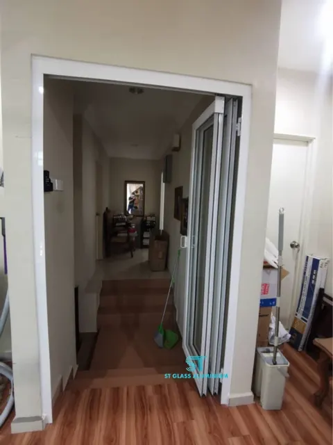 Folding Door — Folding Door by ST Glass Aluminium thumbnail 2