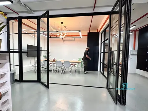 Folding Glass Door — Folding Door by ST Glass Aluminium thumbnail 11