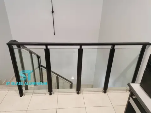 Glass Staircase — Glass Staircase by ST Glass Aluminium thumbnail 4