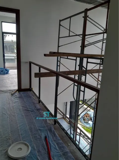 Glass Staircase Modify — Glass Staircase by ST Glass Aluminium thumbnail 4