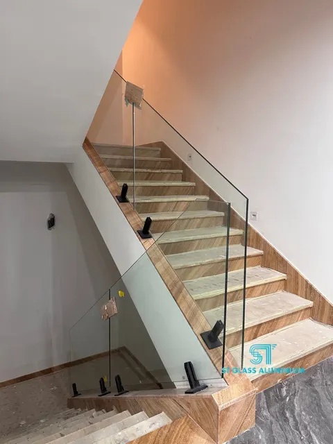 Staircase Glass — Glass Staircase by ST Glass Aluminium thumbnail 2