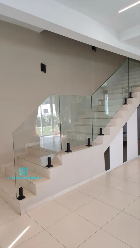 Staircase Glass — Glass Staircase by ST Glass Aluminium thumbnail 4