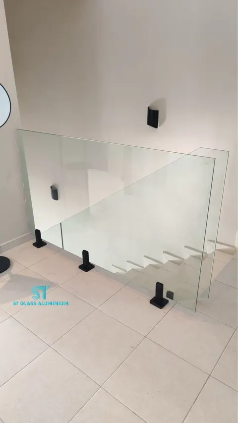 Staircase Glass — Glass Staircase by ST Glass Aluminium thumbnail 2