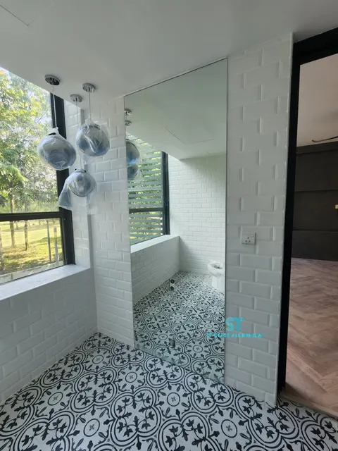 Clear Mirror