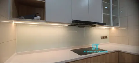Kitchen Backsplash — Mirror, Backsplash & Colour Glass by ST Glass Aluminium thumbnail 3