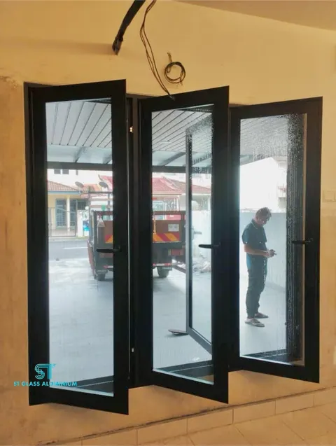 Multipoint Window With Security Mesh — Security Mesh by ST Glass Aluminium thumbnail 3