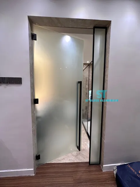 Big Handle With Shower Door — Shower Screen by ST Glass Aluminium thumbnail 4