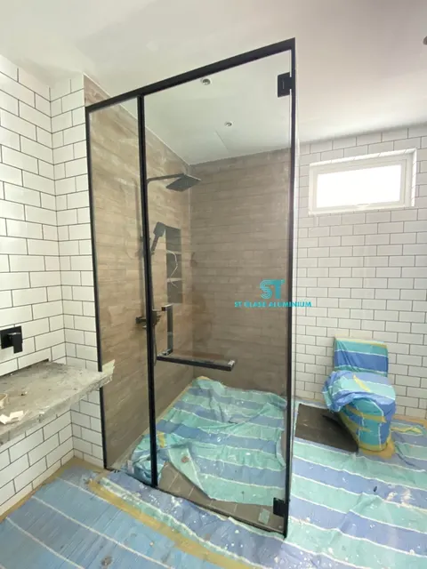 Black Series Shows Screen — Shower Screen by ST Glass Aluminium thumbnail 3