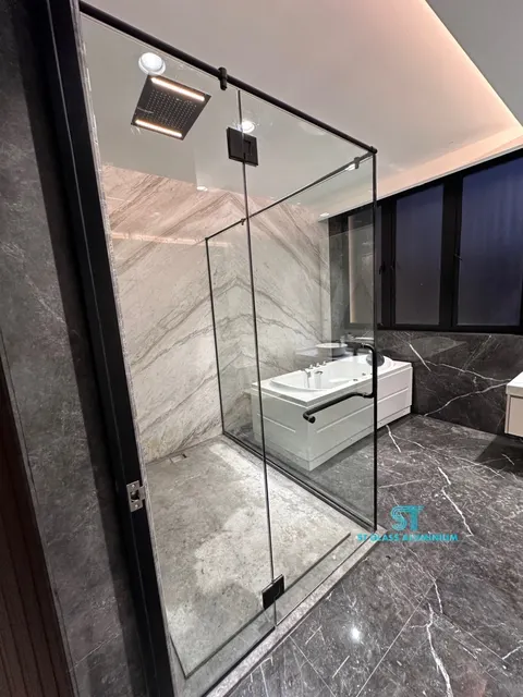 Shower Screen — Shower Screen by ST Glass Aluminium thumbnail 2