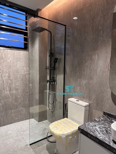 Shower Screen — Shower Screen by ST Glass Aluminium thumbnail 2