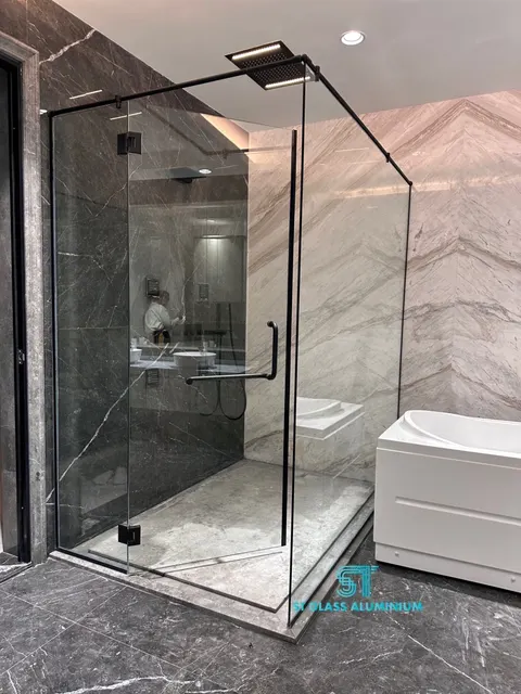 Shower Screen — Shower Screen by ST Glass Aluminium thumbnail 4