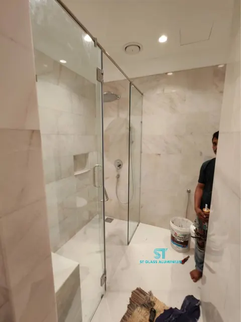 Shower Screen Door — Shower Screen by ST Glass Aluminium thumbnail 3