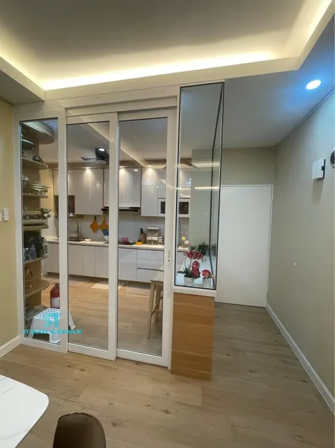 Hanging Sliding Door With Fixed Glass — Trackless Sliding Door by ST Glass Aluminium thumbnail 3
