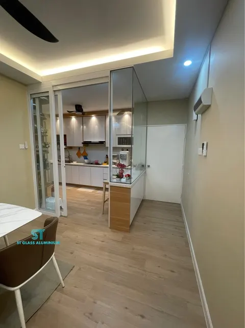 Hanging Sliding Door With Fixed Glass — Trackless Sliding Door by ST Glass Aluminium thumbnail 5