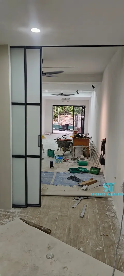 Slim Hanging Sliding Door — Trackless Sliding Door by ST Glass Aluminium thumbnail 3