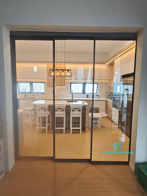 Slim Hanging Sliding Door — Trackless Sliding Door by ST Glass Aluminium thumbnail 3
