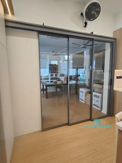Slim Hanging Sliding Door