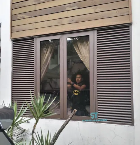 Concealer Window With Louvred — Window Series by ST Glass Aluminium thumbnail 2