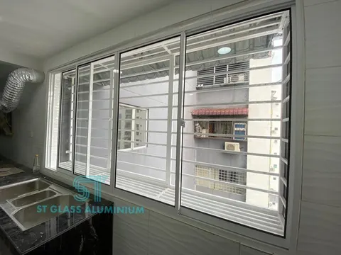 Economy Sliding Window