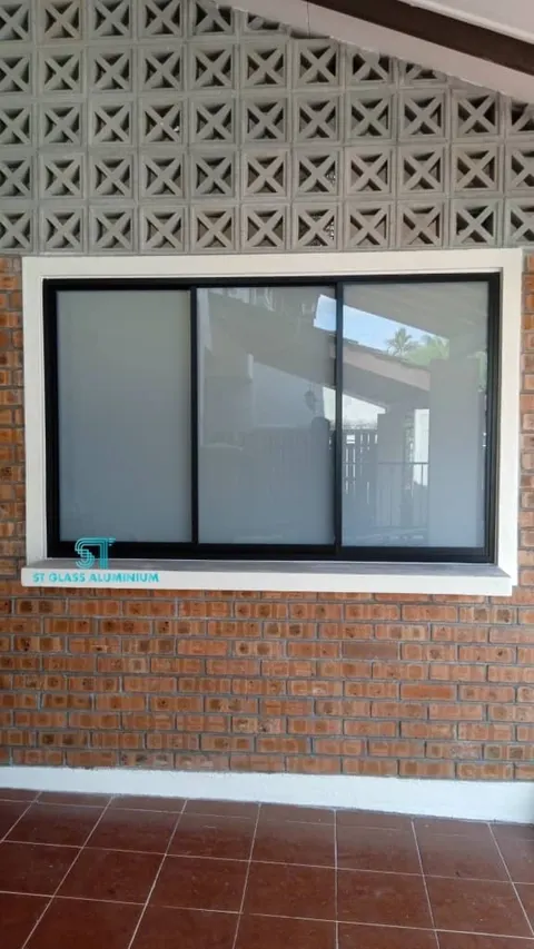 Economy Sliding Window