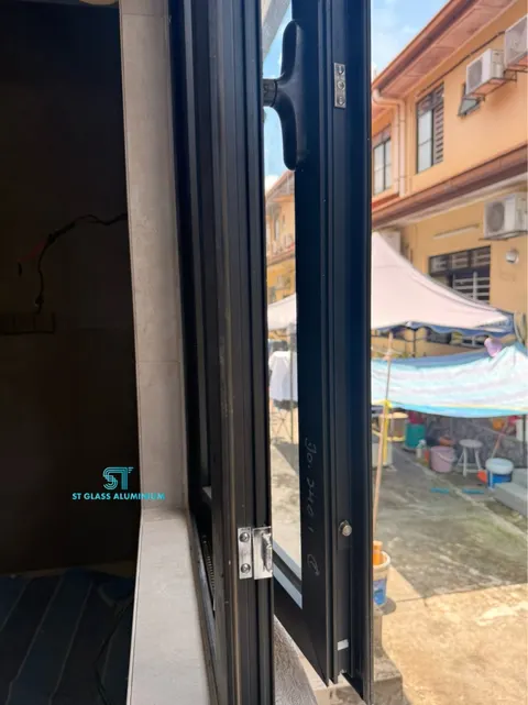 Multipoint Casement Window — Window Series by ST Glass Aluminium thumbnail 4