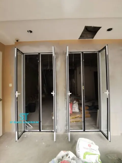 Multipoint Casement Window — Window Series by ST Glass Aluminium thumbnail 2