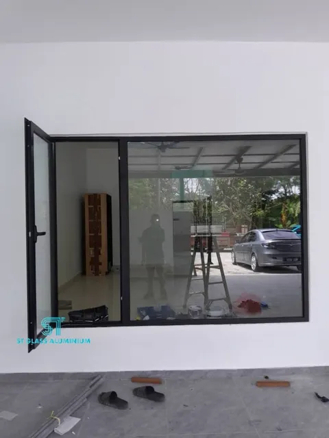 Multipoint Window With Fixed Glass — Window Series by ST Glass Aluminium thumbnail 3