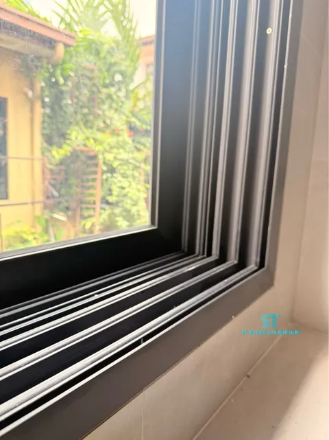 Performance Sliding Window With Mesh — Window Series by ST Glass Aluminium thumbnail 3